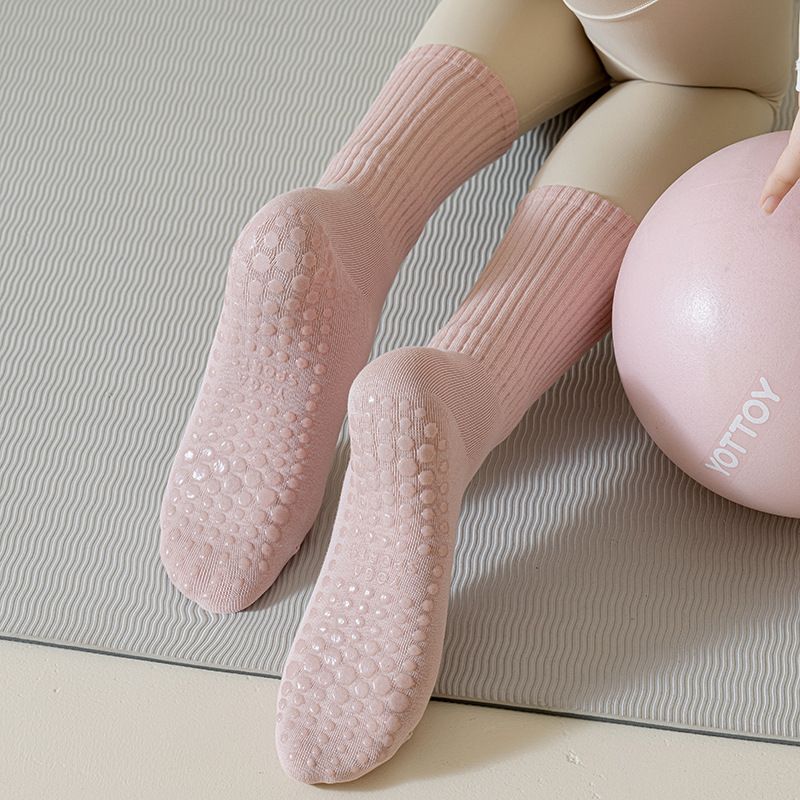 

Yoga Socks Women s Summer Fitness Non-Slip Shock-Absorbing Toe Toe Socks Tube Pilates Sports Professional Calf Socks Pink regular socks