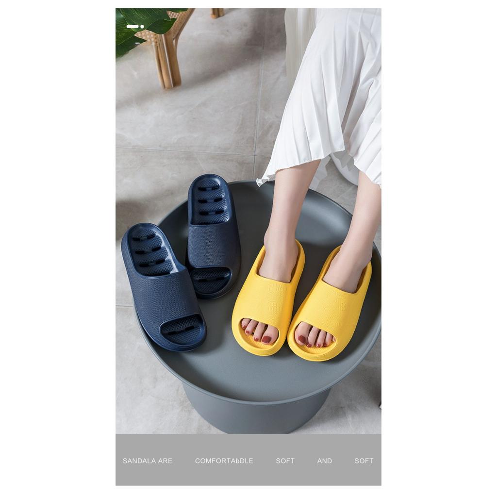EVA New Thick Bottom Non Slip Bathroom Slippers for Women Summer Home Leakage Home Use Indoor Bedding Feeling Bathing Cool Slippers