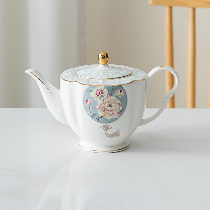 European Bone Porcelain Coffee Pot with High Aesthetic Value, Household Afternoon Tea Set, Light Luxury Ceramic Water Kettle