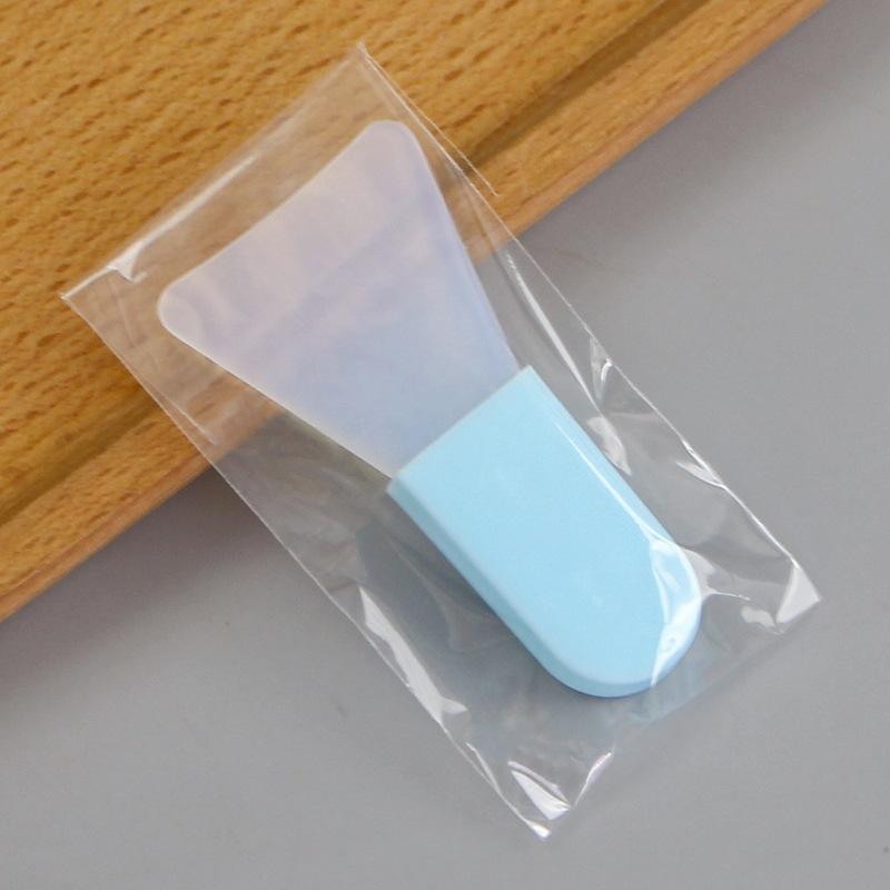 Mini Silicone Facial Mask Spatula Portable Mud Mask Smearing Brush Reusable Face Clay Applicator for Travel Skincare