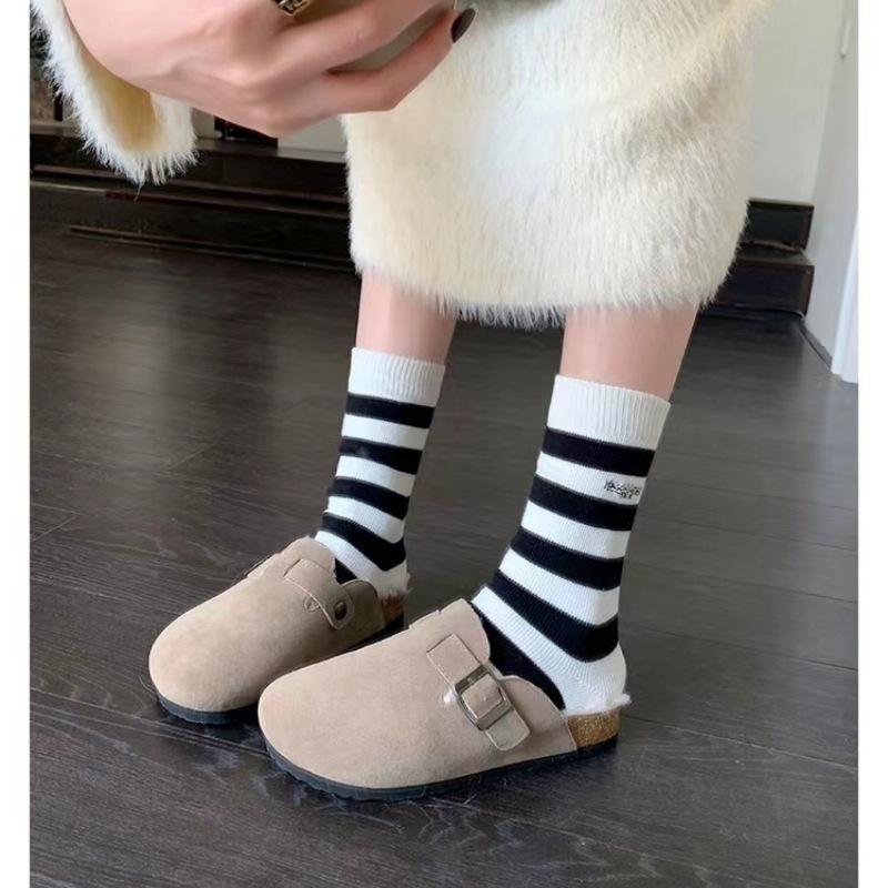 

Жіночі ретро босоніжки 2024, осінь/зима, нові на товстій підошві хутряні напівтапочки баотоу з плоским дном Lazy Shoes, великий розмір 44/45 45