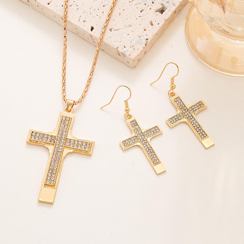 Collar retro con cruz de perlas y diamantes: accesorio de verano estilo hip-hop punk