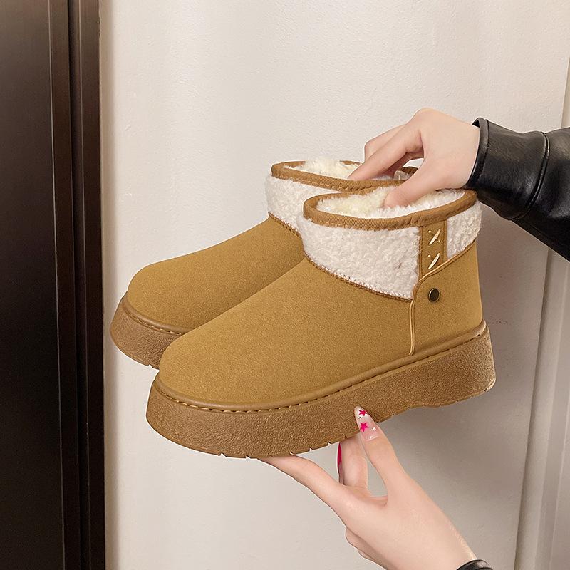 Women in Plus-size Platform Snow Boots 2025 Winter Short-cut Snow Cotton Fleece and Thickened Cotton Shoes for Women Wearing Cotton Shoes