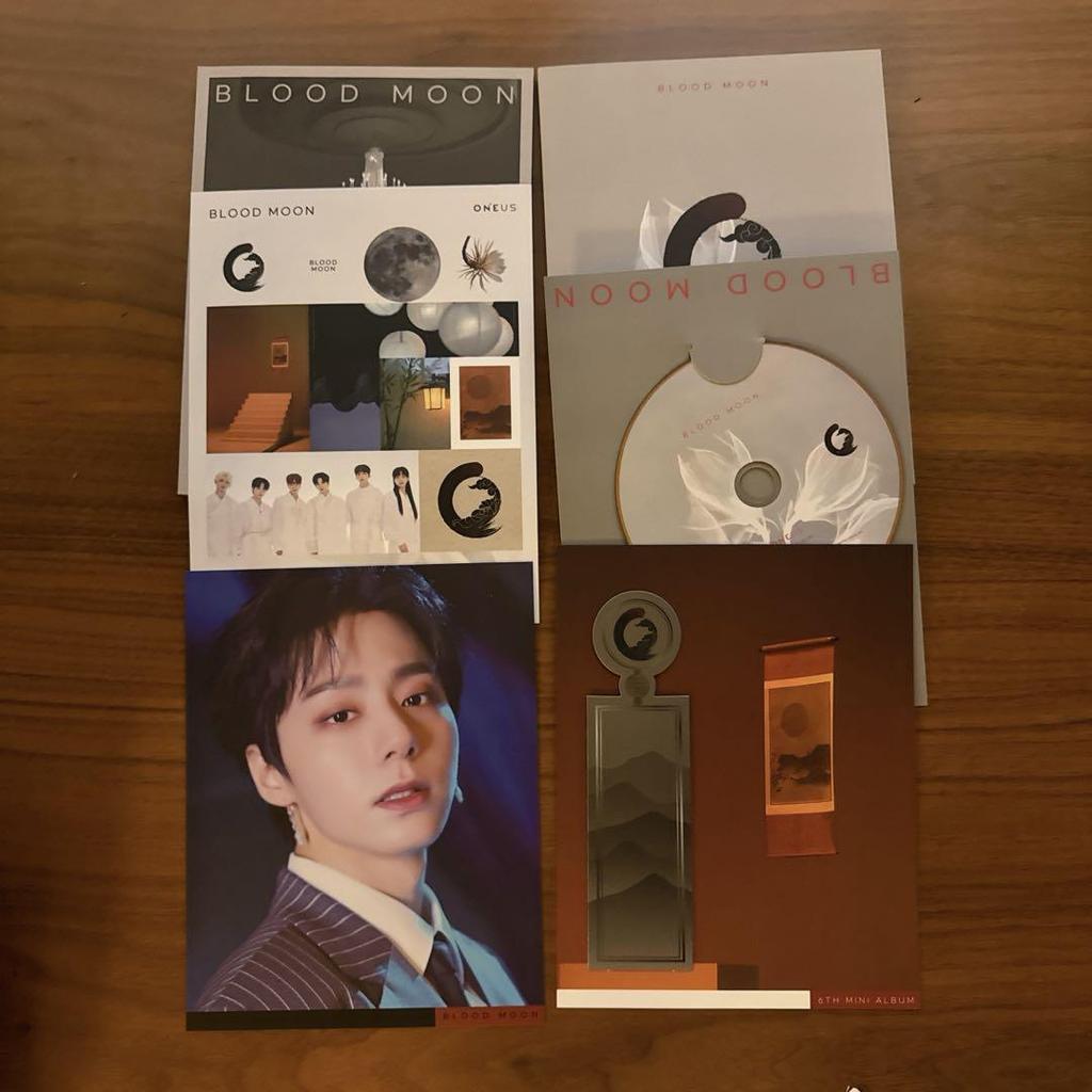 [USED] ONEUS “BLOOD MOON” (Gray Version)