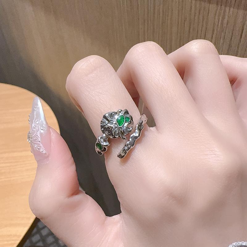 New Product Ring Niche High-End Light Luxury Zircon Retro Plain Ring Design Cold Wind Open Ring