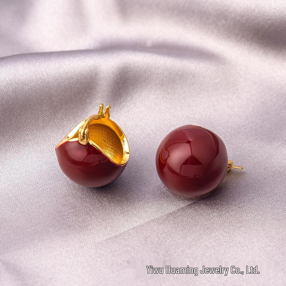 

Ankara Red Enamel Drip Stud Earrings - Sweet, Cool, Elegant Style