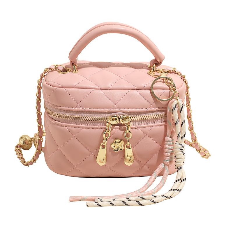 New Product Fashionable Small Fragrant Style Rhombus Chain Portable Box Bag Versatile Temperament Personalized Messenger Change Bag Woman