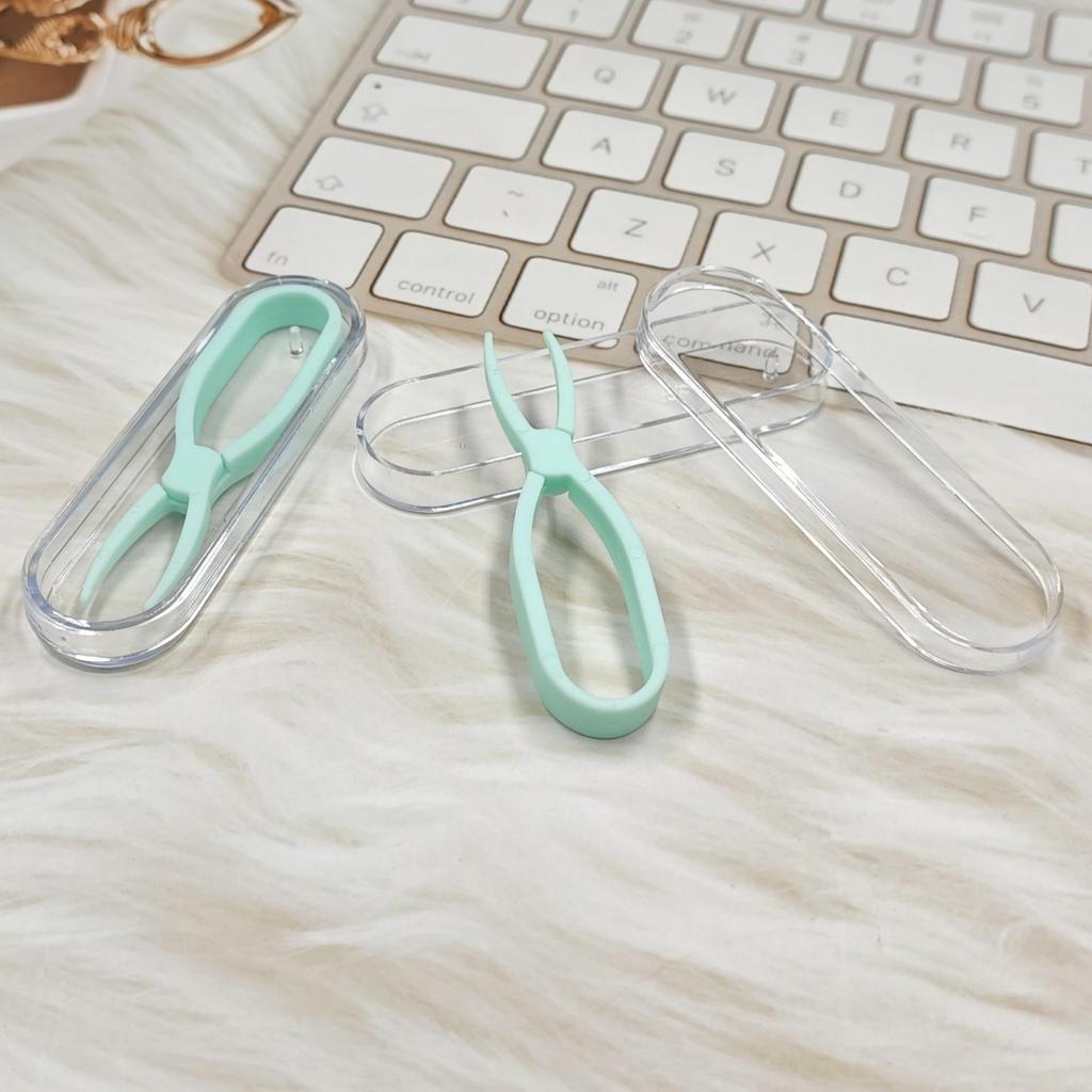 Contact Lens Applicator Kit: Lens Case, Inserter, Remover, Tweezers, Suction Stick, and Auxiliary Tool for Women.