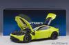 AUTOart Aston Martin Vantage 2019 Metallic Lime Black Roof Finished Model 70279 1/18 Green/Carbon