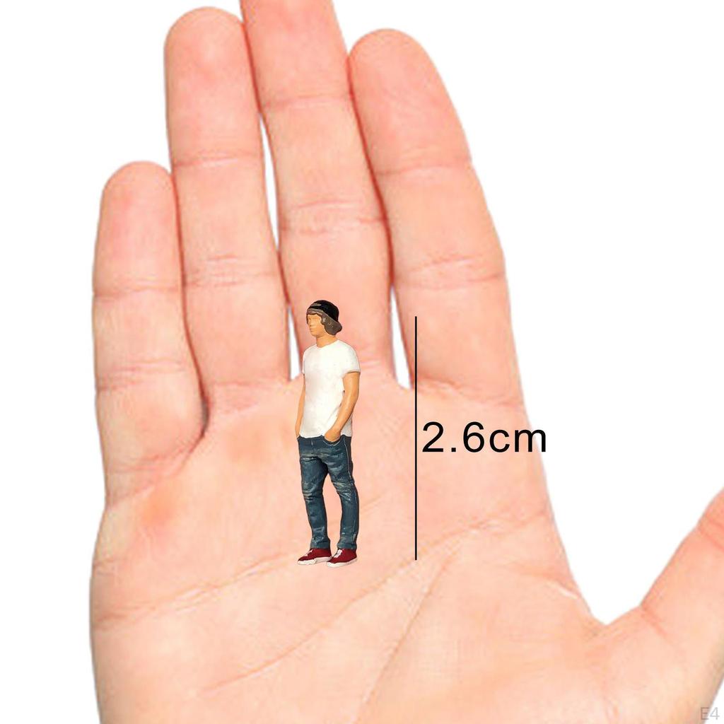 1/64 People Figure DIY Crafts Collectibles Fashionable Hand Painted Mini Figurine for Diorama