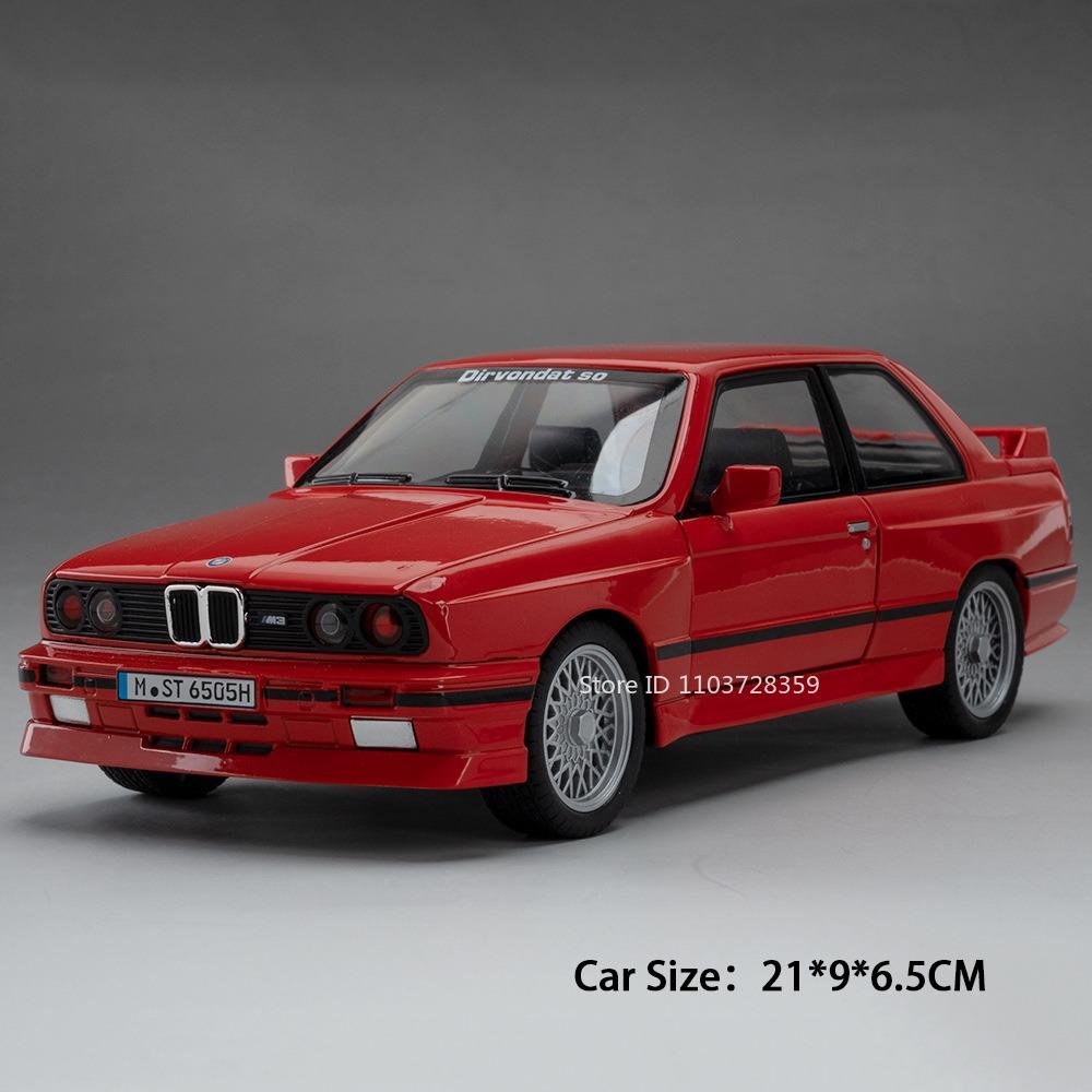 1:24 760LI M3 Toy Car Models Alloy Diecast Miniature Vehicles Sound Light Doors Opened Pull Back Shock Absorption for Kids Gifts