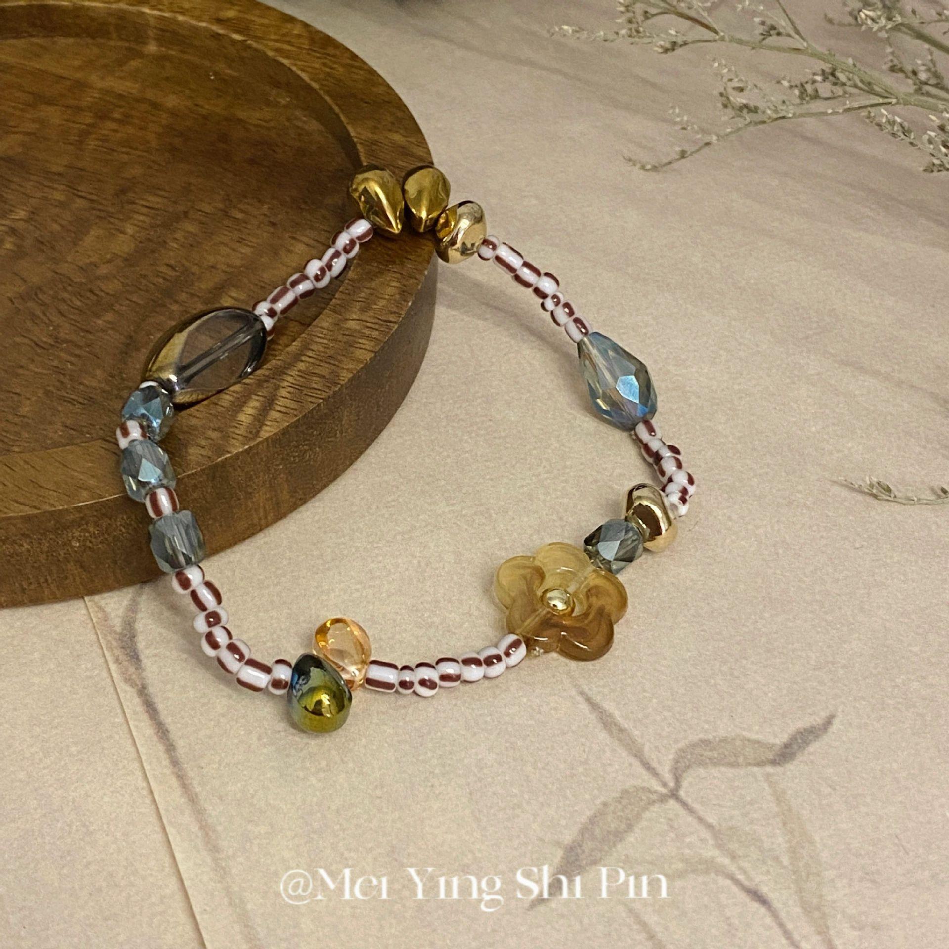 Retro niche Czech bead flower bracelet 2024 new fashion personality light luxury style versatile temperament jewelry wholesale