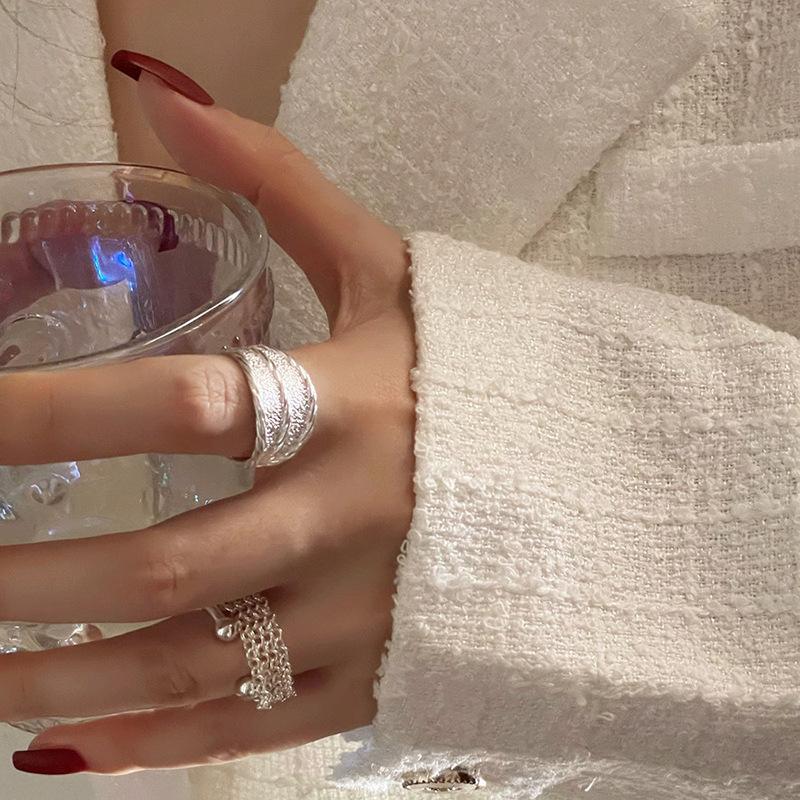 Geometric Design Unique Copper Ring With Pleated Texture Perfect For Womens Fashion