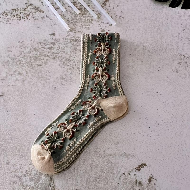 5 Pairs Women's Mid-Calf Socks - Soft Knit Floral Embroidery, Green Vintage Print, Warm & Comfortable, Perfect for Autumn & Winter, Cute Socks