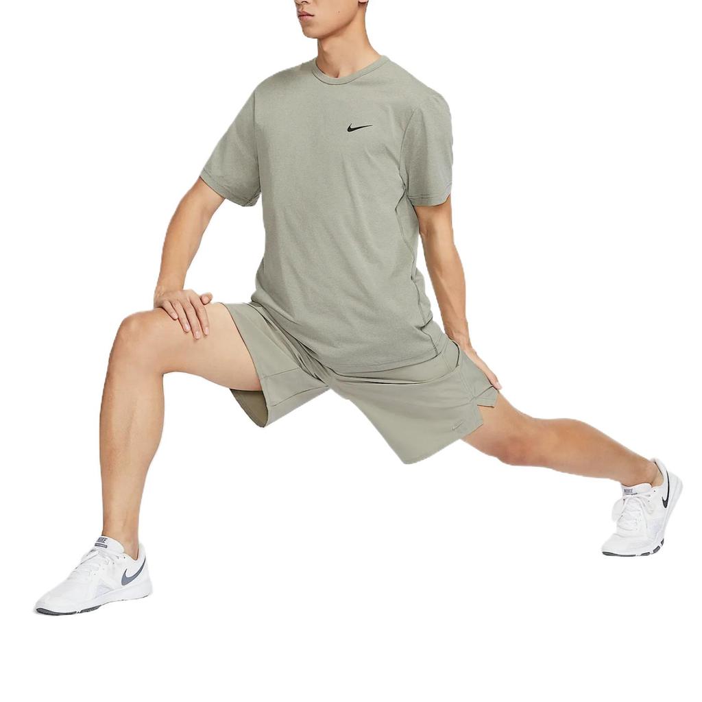New Nike Dri FitHYVERSE T Shirt Men's Light Army Green DV9840-320