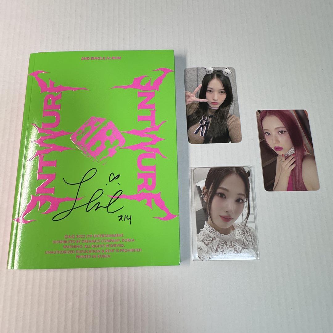 

[USED] NMIXX autograph album Gini