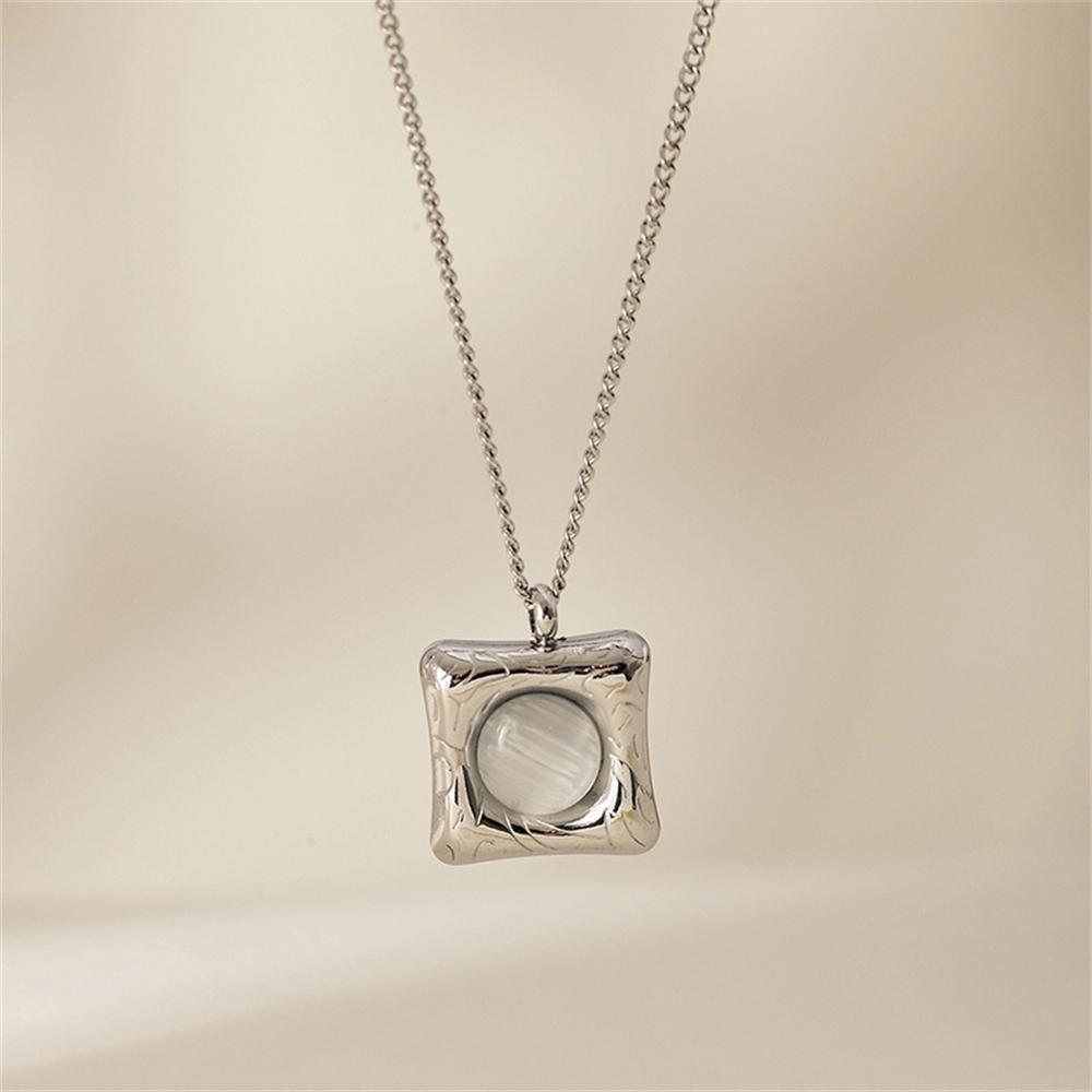 Hot Selling Block Niche Collarbone Chain Fashion Versatile Men's And Women's High-end Stainless Steel Necklace