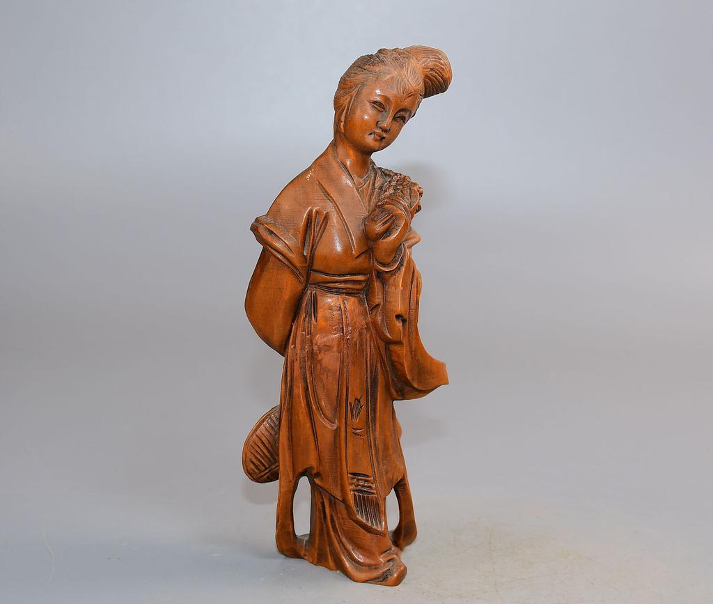 Chinese Antique Boxwood Carved Beautiful Woman Statue Sculpture Home Decor Art