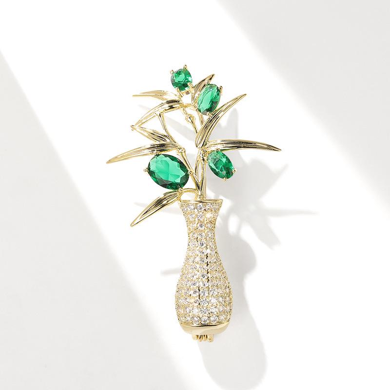 Bo Xin Yun Zirconium Bamboo Brooch: Elegant Corsage for Coats
