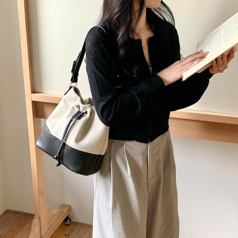 New bucket bag women's drawstring pleated bag niche splicing design women's shoulder bag canvas