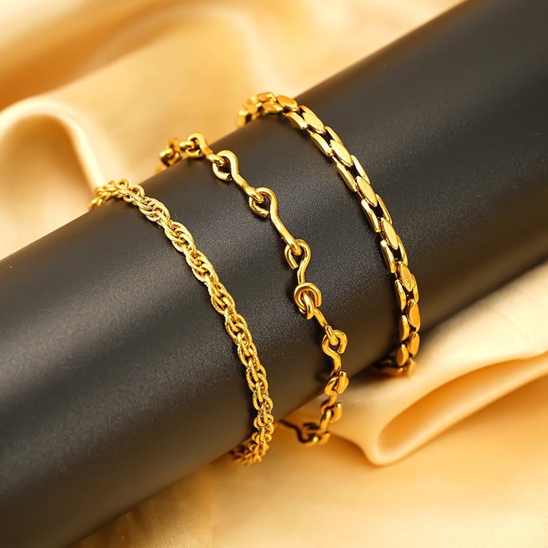 

Versatile Geometric Titanium Steel Anklet Set - Creative European & American Design