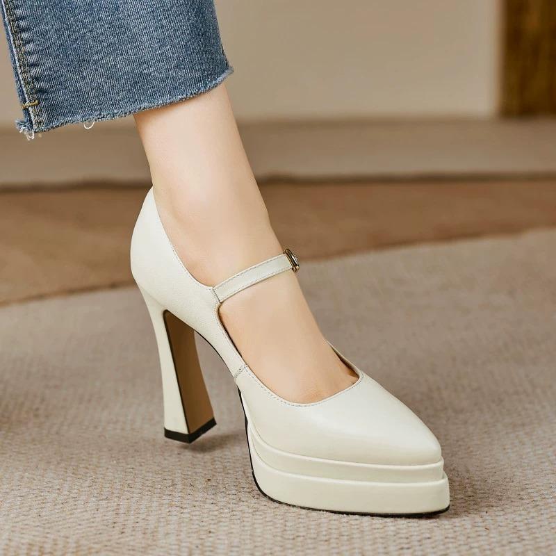 

Thick-soled waterproof table, pointed head, shallow mouth, high-heeled single shoes, one-word buckle belt, new temperament fashion, thin heel Mary Jan 34