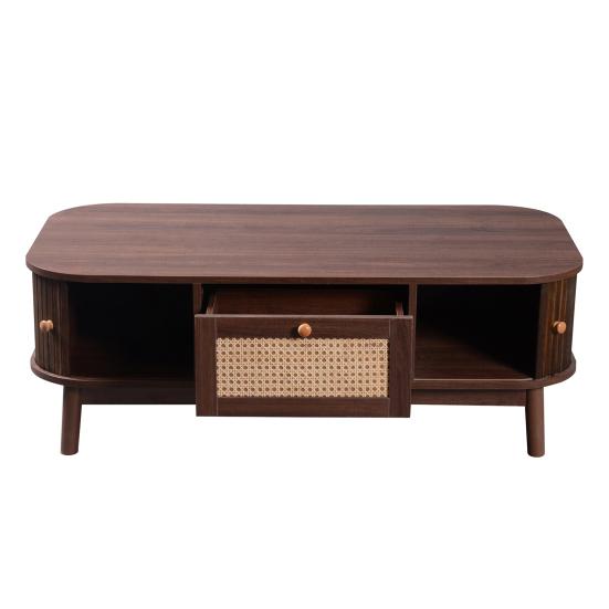 Couchtisch, Rattan-Couchtisch, Schubladen mit Rattan und Schiebetüren mit Massivholzleisten, Beine aus Massivholz, Natürlicher Landhausstil