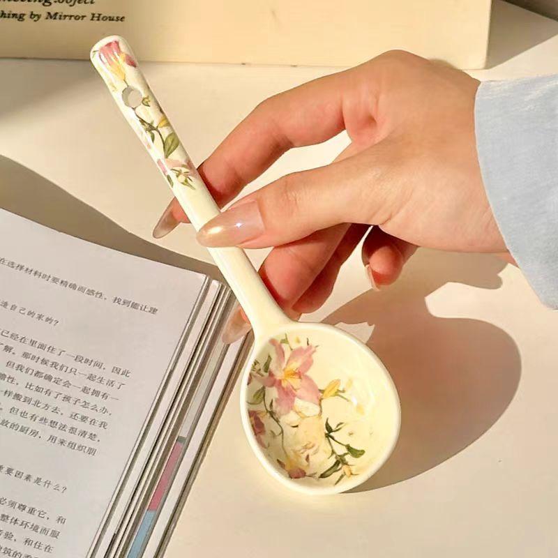 High-value long-handled ceramic spoon, household soup spoon, cute high-value coarse pottery spoon ins wind