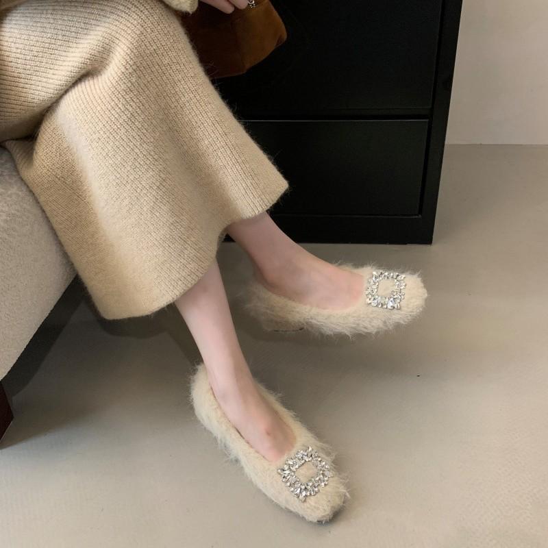 2025 Autumn and Winter New French Gentle Flat-bottomed Fluffy Women's Shoes Fairy Wind One Pedal Velvet Warm Ladyshoes Versatile