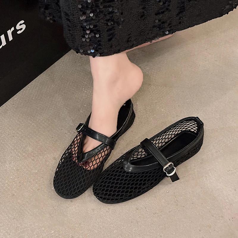 Flat Bottomed Hollowed Out Sandals for Women's Summer New Mesh Breathable Sandals, Fashionable Outerwear Soft Soled Single Shoe