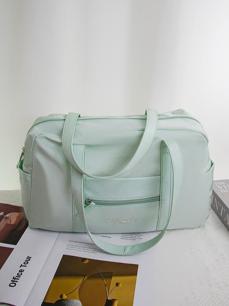 Niche nylon canvas lightweight large-capacity bag women's 2025 new travel fitness bag shoulder portable tote bag