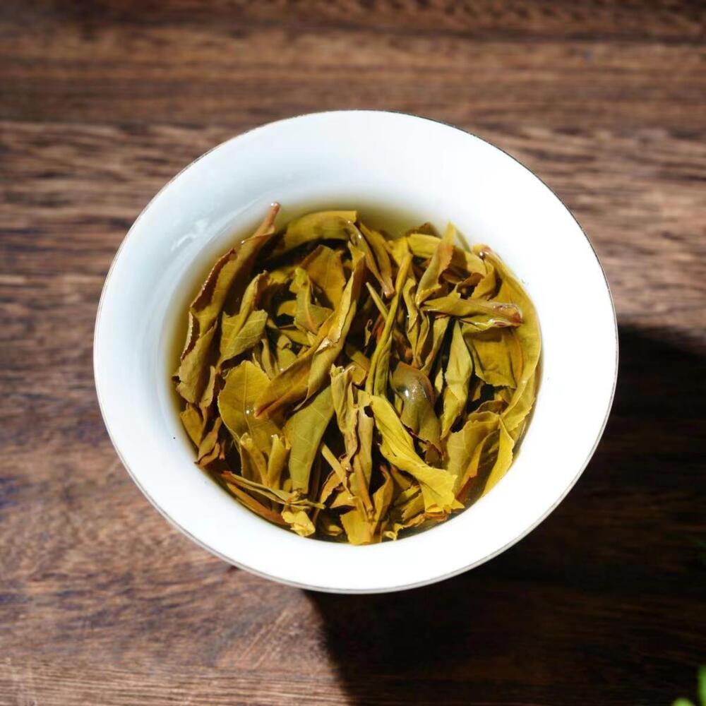 357g Yunnan Pu-erh Raw Tea Cake Lincang Aged Tree Puerh Shengcha Pu'er Green Tea