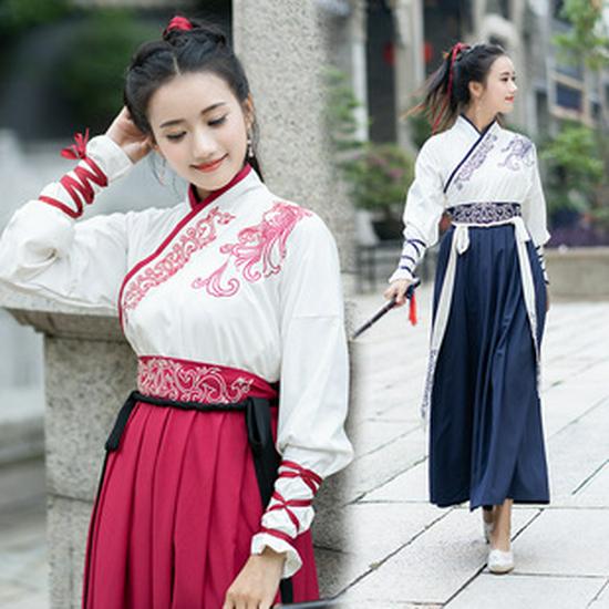 Traditionelles Koreanisches Tanz-Hanbok für Damen - Ethnische Tracht im Dae Jang Geum Stil