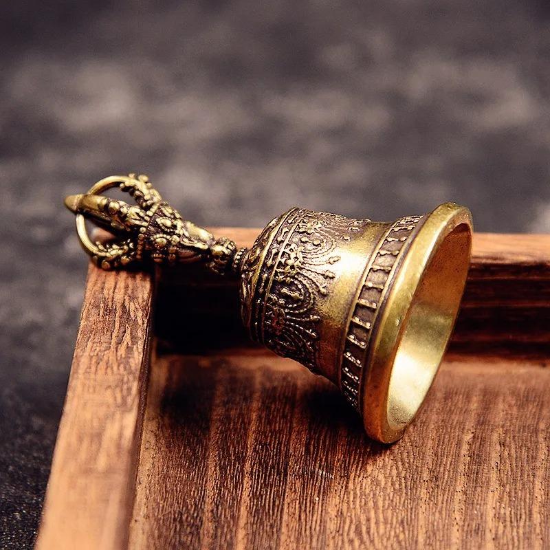 Messing Håndverk Støping Drop Bell Nøkkel Bilknapp Vindklokke Tibetansk bronseklokke Kreativ gave Tilbehør til hjemmedekorasjon
