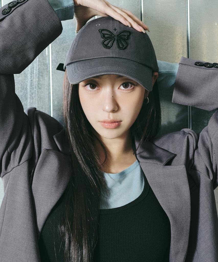 Nigaennikol Vintage Butterfly Blink Ball Cap_Charcoal Black