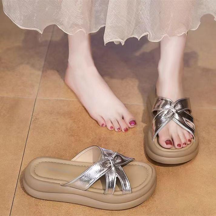 Thick-bottomed Beach Slippers Women's 2025 New Summer Wear Exquisite High-end Cool Slippers with Skirts