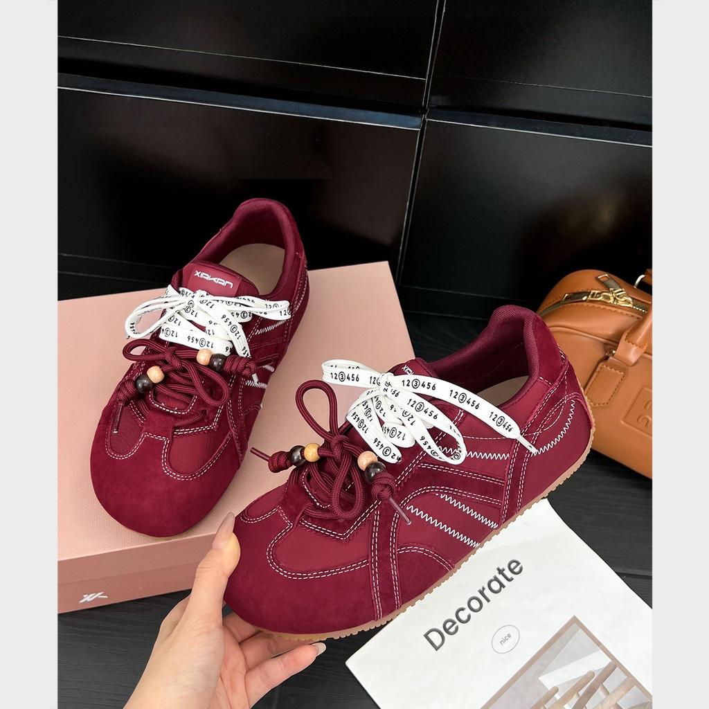 Retro Schnürschuhe mit Perlenbesatz, deutsche Trainingsschuhe für Damen, 2025 neu, bequem und vielseitig, Sport- und Freizeitschuhe, Forrest Gump Schuhe