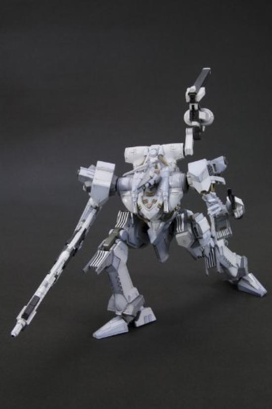 Kotobukiya Armored Core Aspina White Glint ARMORED CORE 4 Scale Plastic Kit Ver. 1/72
