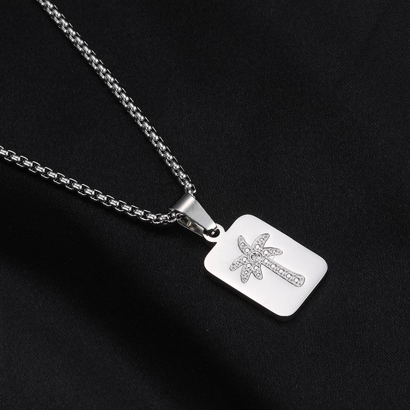 18K Gold Versatile Women's Stainless Steel Square Pendant Necklace - High-End Luxury Accessory