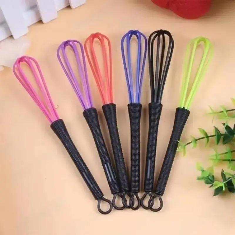 1Pc Portable Manual Eggs Beater Kitchen Baking Plastic Mixing Cream Frothing Tool Hair Sal Hair Dye Mixing Product Wholesale