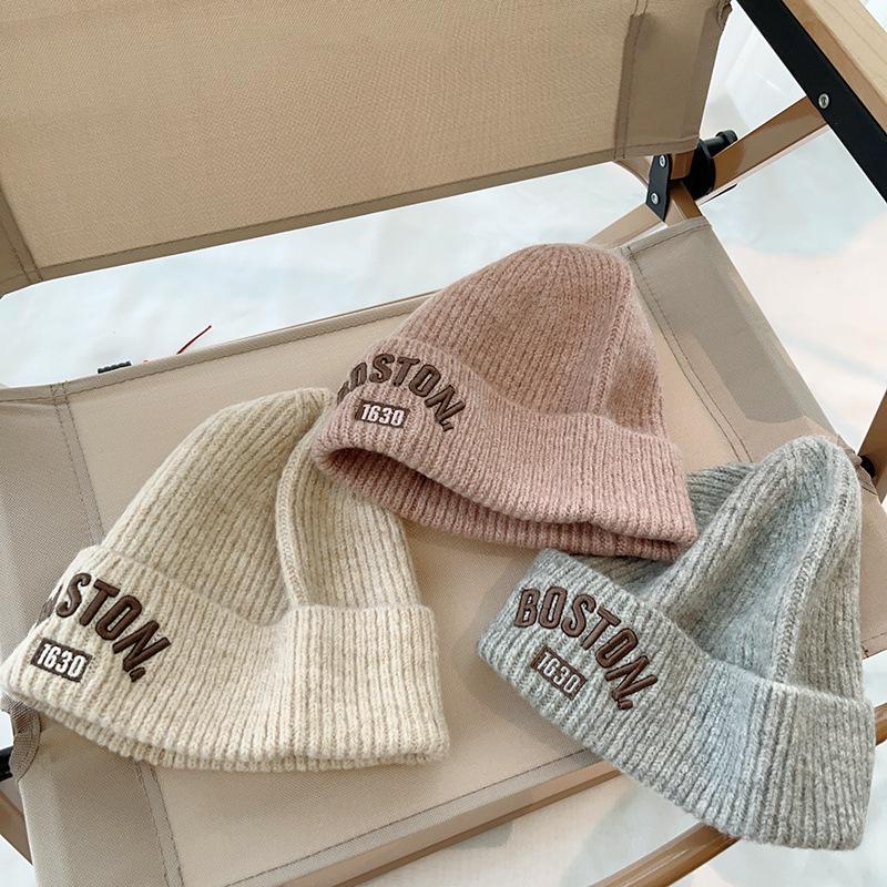 Embroidered Letter Children Knitted Hat Korean Baby Winter Warm Skullies Cap 3-6 year Kids Beanies Solid Woolen Bonnet Skullcaps