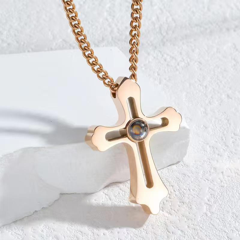 Collier Pendentif Projection 'Je t'aime' en Acier Inoxydable - 100 Langues Cadeau Saint-Valentin et Noël.