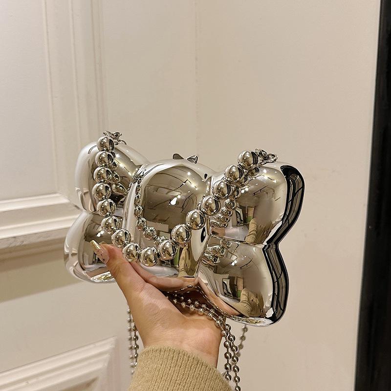 Women's bag 2025 new European and American fashion acrylic box bag Xiaoxiangfeng beaded portable messenger dinner bag