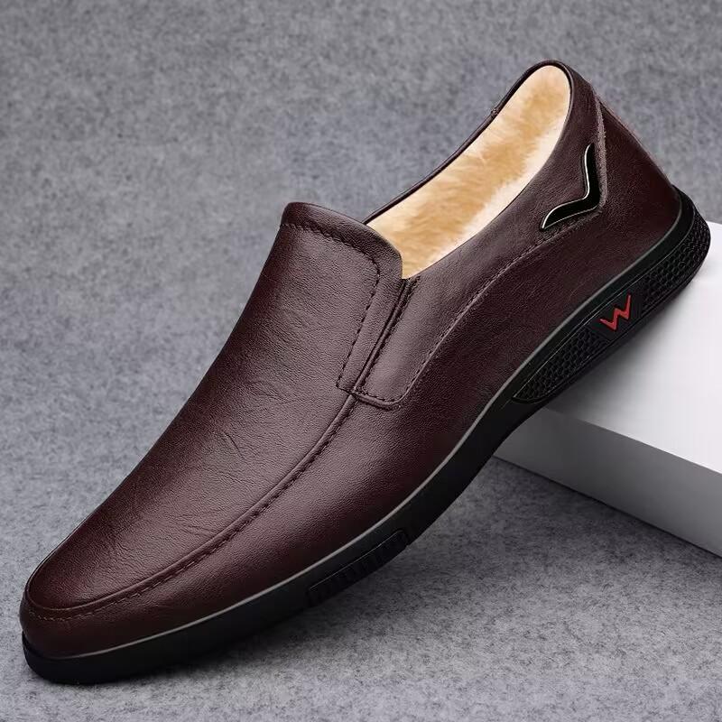 

Pick up leaks casual leather shoes soft leather soft soles Doudou shoes cover feet 45