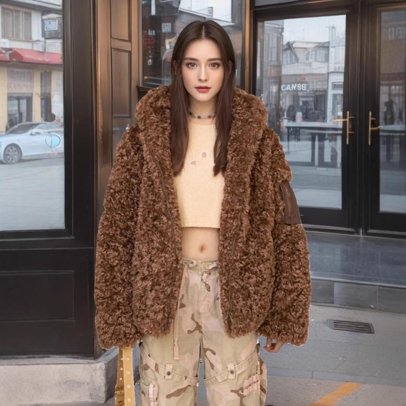 Imitation Lamb Wool Coat Women's New Winter Hooded Thickened Loose High-end Fur Fur Coat Light