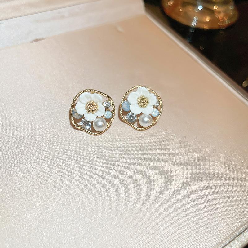 Elegant Fine Crystal Snow Gauze Bowknot Earrings for Women Girl Romantic Temperament Dangle Earrings Wedding Jewelry Accessories
