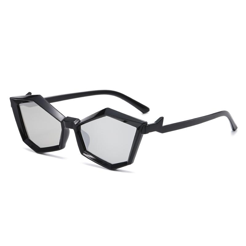 New Halloween Polygonal Glasses Women Y2K Punk Fashion Trend Street Pography Sunglasses Men in Black and White Color