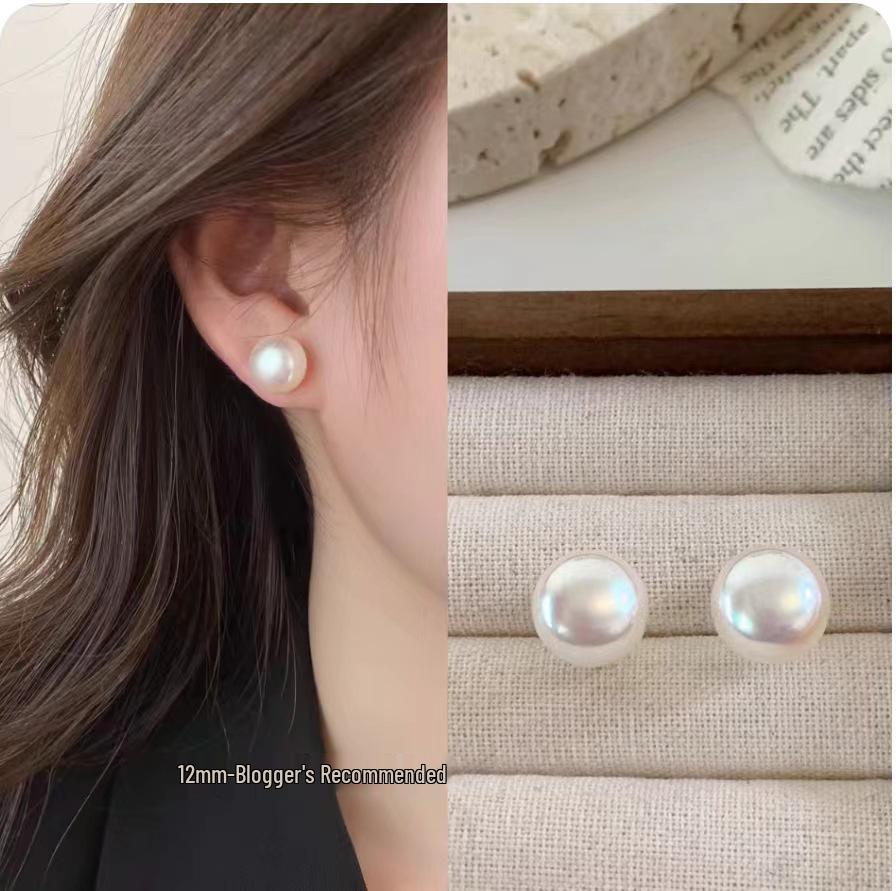 2025 French Retro Pearl Stud Earrings: Light Luxury, High-End, Niche Design