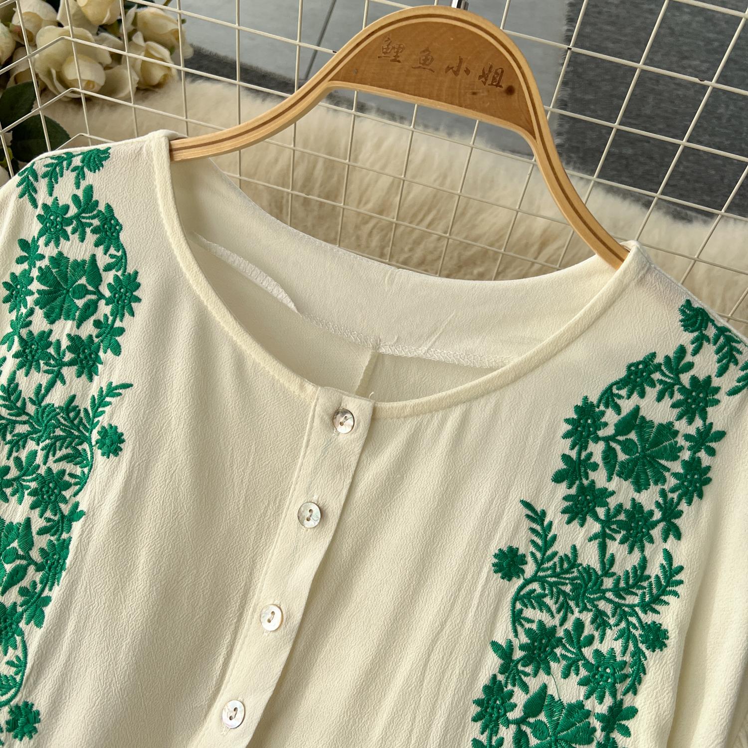 Богемные платья для женщин с круглым вырезом и расклешенными рукавами — фото 6