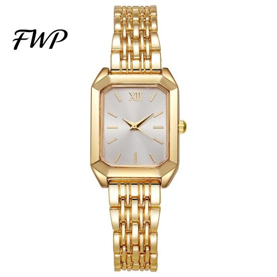 Modern Minimalist Watch Ladies Light Luxury Style Square Dial Steel Elegant Women Wristwatch Strap Embellishment for Office Party Date Night Quartz